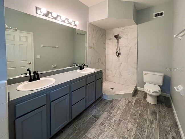 Building Photo - 5048 NW 1st Pl