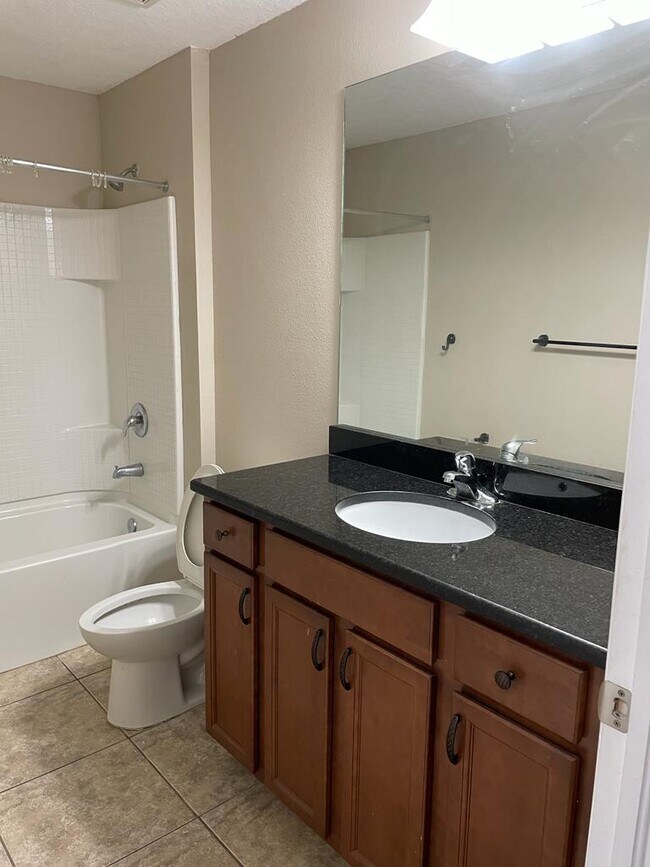 Building Photo - 8409 Costa Blanca Ct