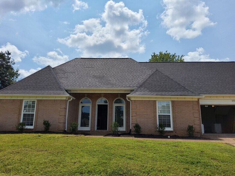 Building Photo - 8937 Chimneyrock Blvd.