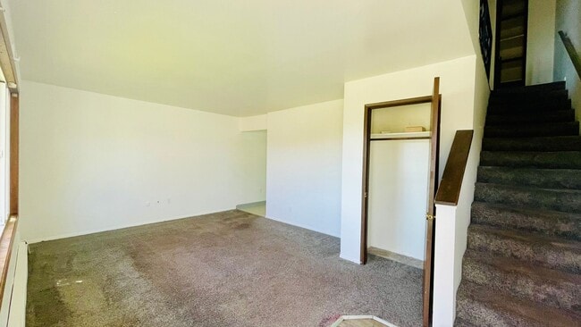 Building Photo - 1113 Larch St