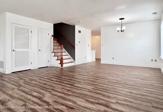Building Photo - 1133 Roseberry Ct