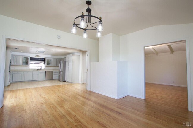 Building Photo - 201 (20300 Arnold)