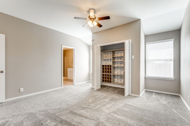 Building Photo - WILDHORSE AT TAUSCH FARMS RENTAL