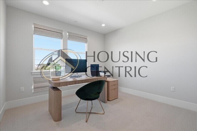 Building Photo - Unparalleled Executive Luxury Rental Home in Gated Community