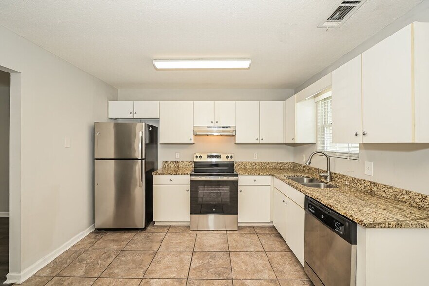Building Photo - 2611 Hawk Eye Ct