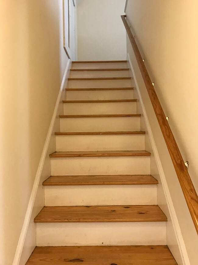 Building Photo - 41 Bowers St