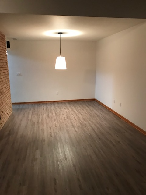Building Photo - 428 Deldona Dr