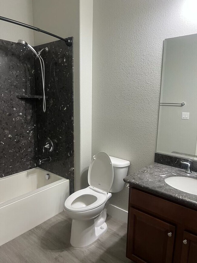 Building Photo - Charming Single-Story 3BR Home in Sacramento – $2,650, Utilities Included