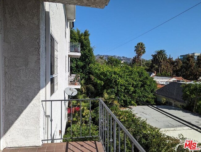 Building Photo - 100 N Wetherly Dr