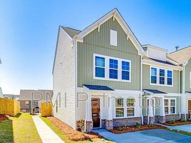 Building Photo - 3022 Harborview Dr