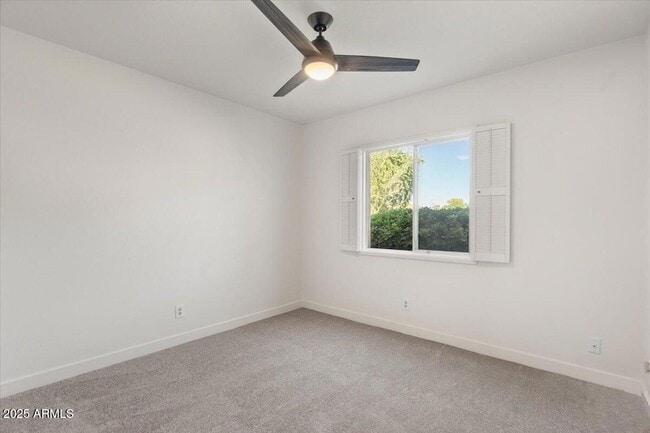 Building Photo - 7803 E Vernon Ave