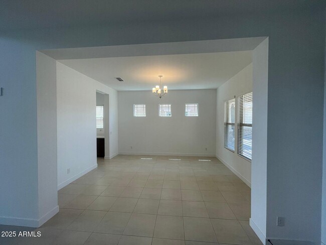 Building Photo - 20457 E Silver Creek Ln