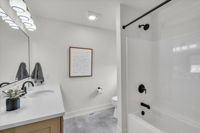 Building Photo - 6255 S Linnie Lac Pl