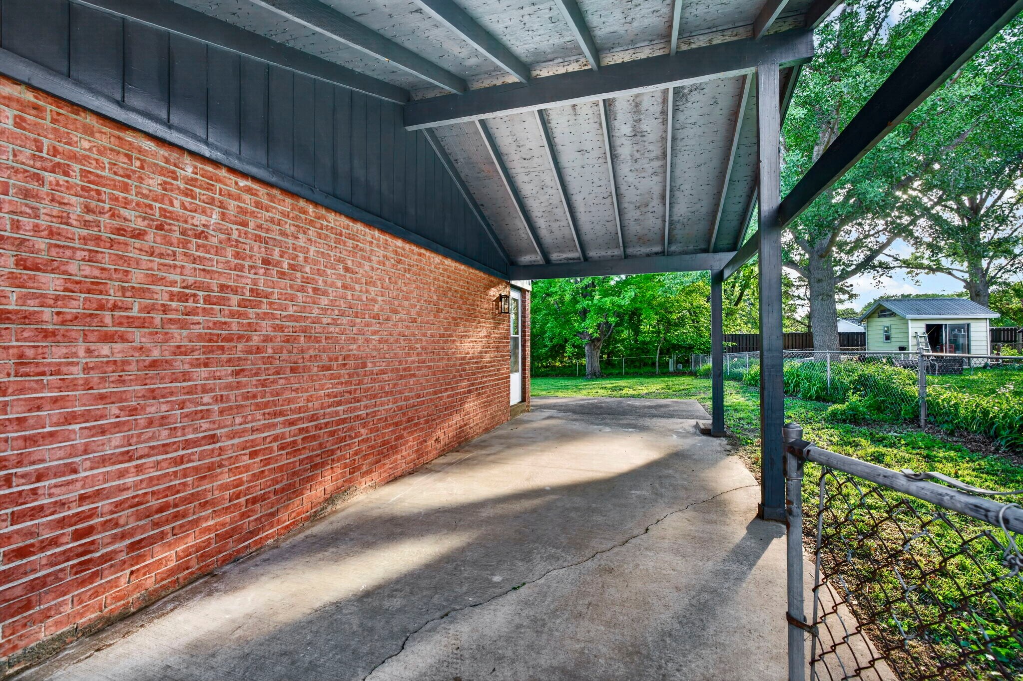Building Photo - 2246 Bensonhurst Dr