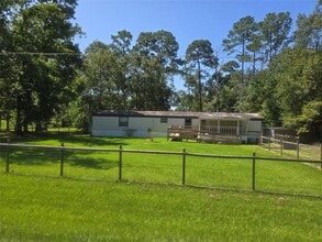 Building Photo - 215 Co Rd 429