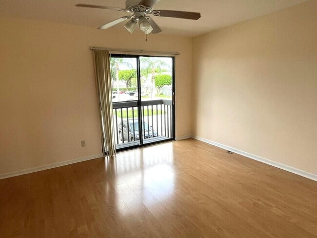 Building Photo - 4105 Inlet Cir