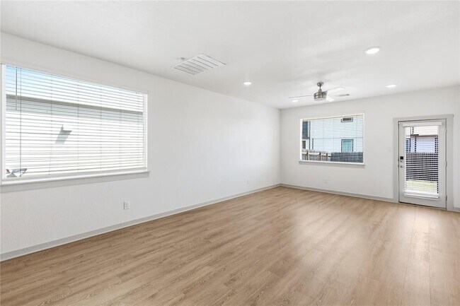 Building Photo - 515 Millbrook Blvd