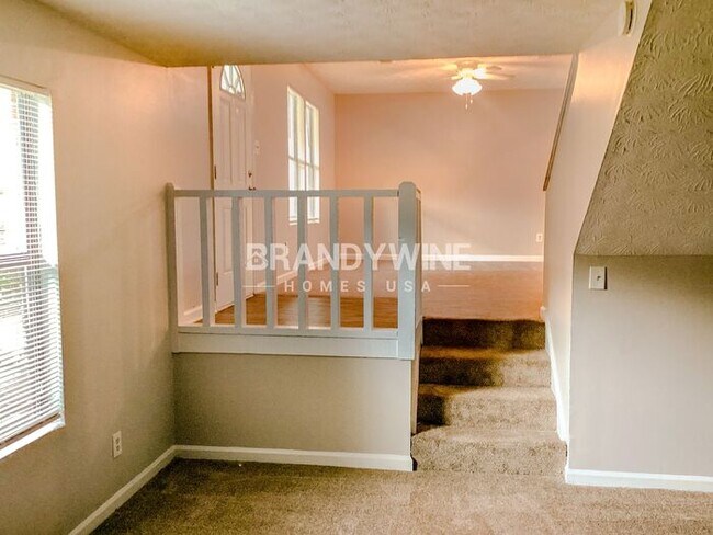 Building Photo - MOVE IN BY JULY 28TH AND HALF  OFF AUG RENT