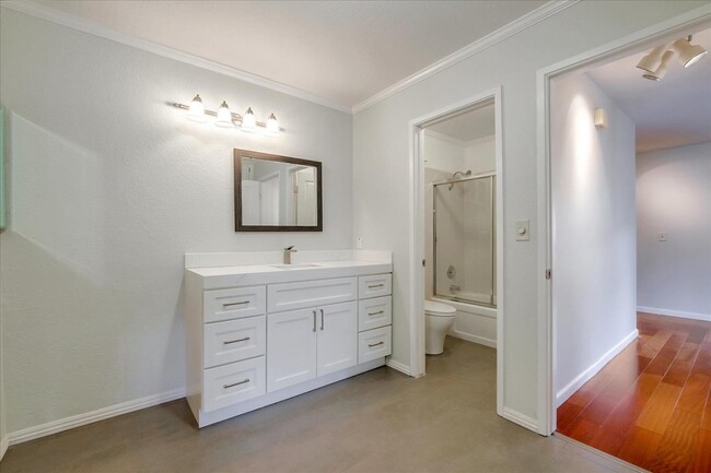 Building Photo - 39191 Argonaut Way