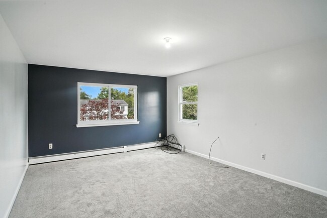 Building Photo - 3 Gumwood Dr