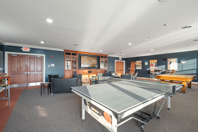 Building Photo - 4120 S Lake Dr