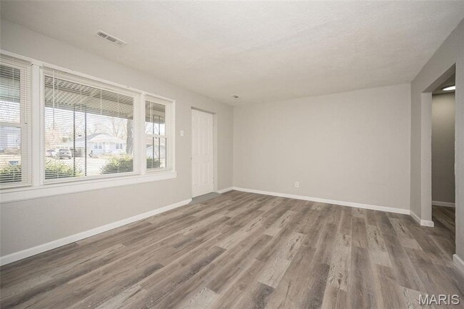 Building Photo - 9813 Winkler Dr