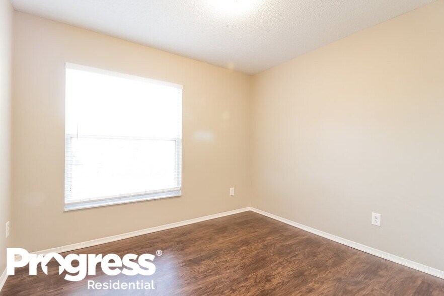Building Photo - 2841 Talladega Dr