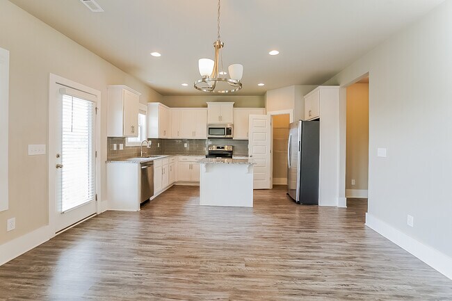 Building Photo - 385 McCollum Rd, Meridianville, AL