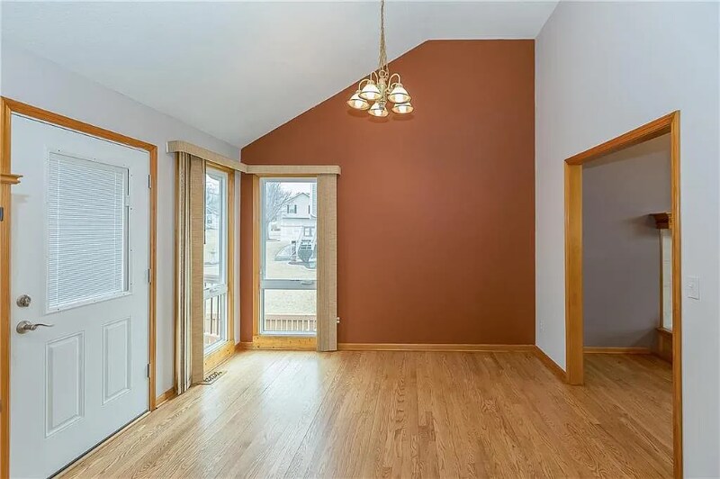 Building Photo - 1305 NE 105th Terrace