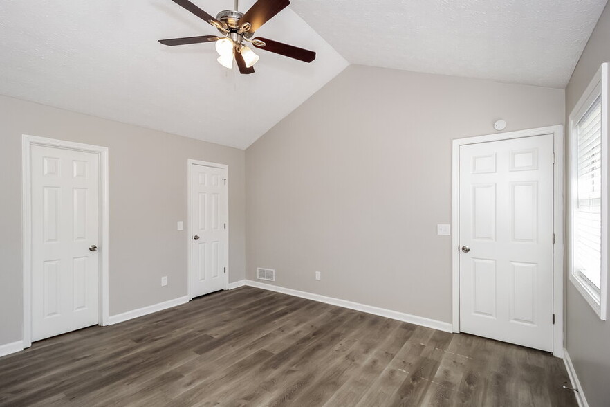 Building Photo - 3756 Cherokee Overlook Dr