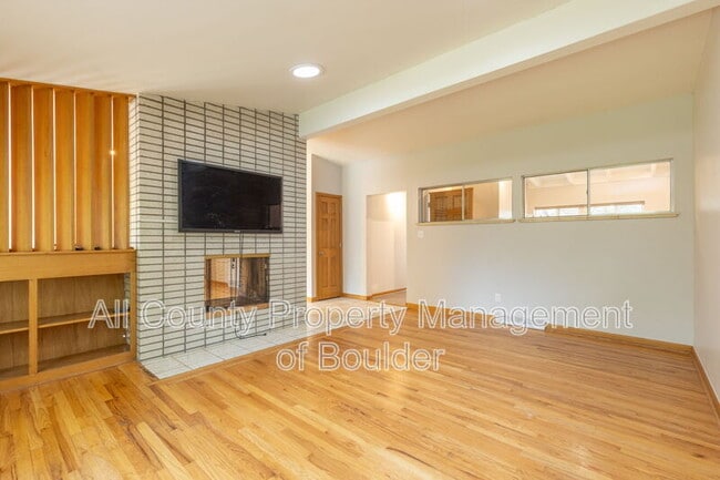 Building Photo - 4690 Sioux Dr