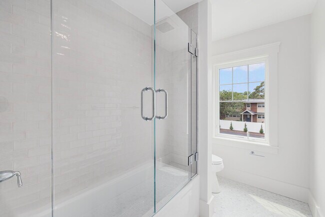 Building Photo - 35 Anchor Way