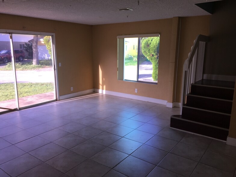 Building Photo - 5504 NW 21st St