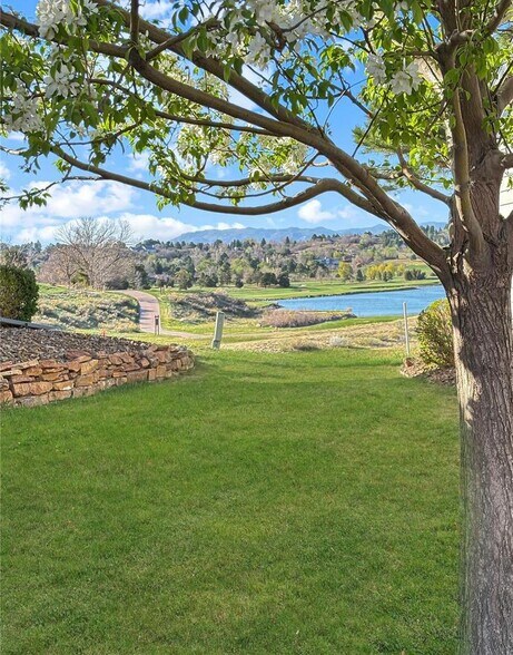Building Photo - 422 Cobblestone Dr