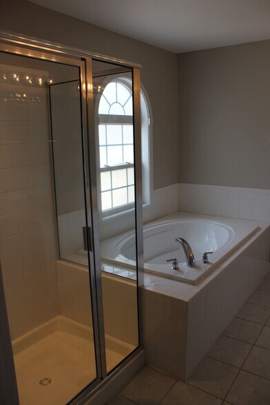 Building Photo - 749 Swan Neck Ln