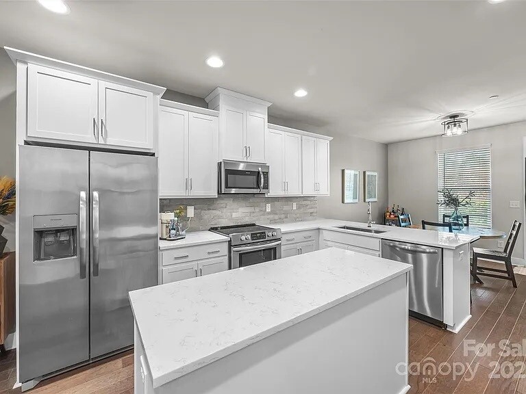 Building Photo - 4127 Bryant Terraces Dr