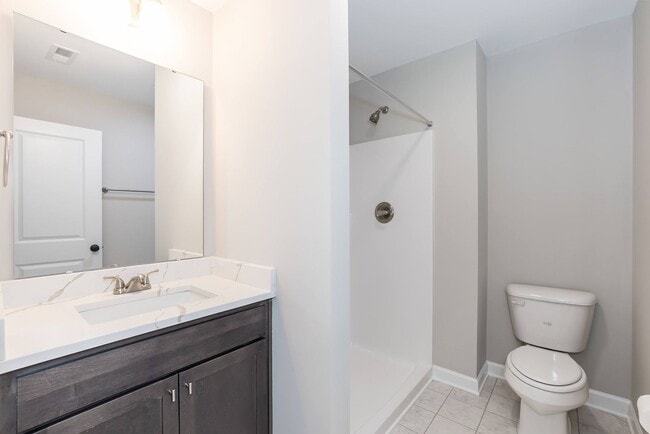 Building Photo - Brand NEW Three Bedroom Home!