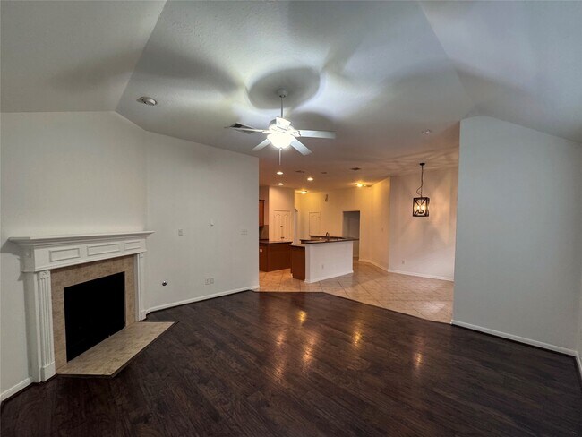 Building Photo - 9023 Kinnel Ln