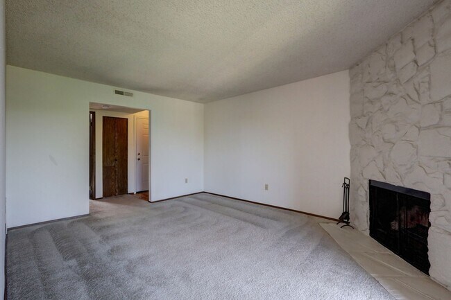 Building Photo - 14517 127th Ln NE