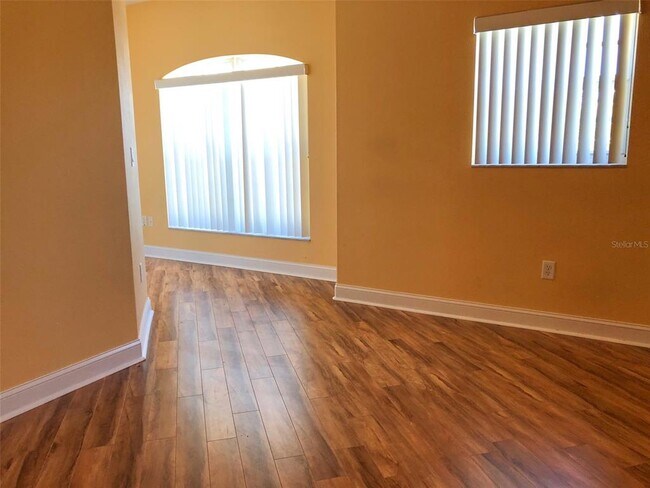 Building Photo - 6517 Channelside Dr
