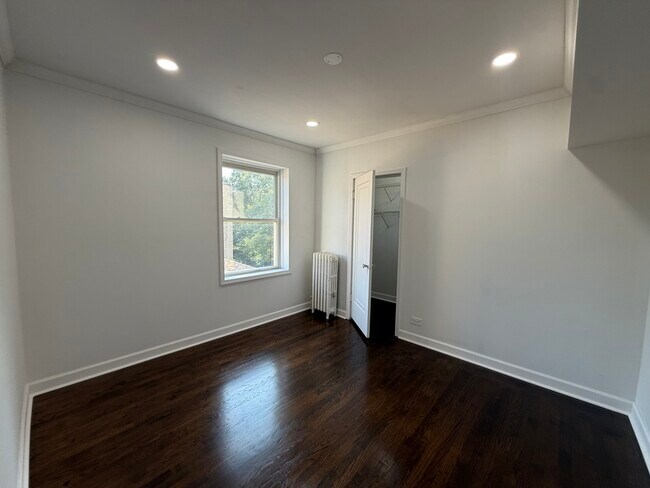 Building Photo - 8041 Kilpatrick Ave