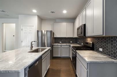 Building Photo - 5912 Wolf Pack Dr