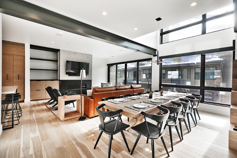 Building Photo - 3471 Ridgeline Dr