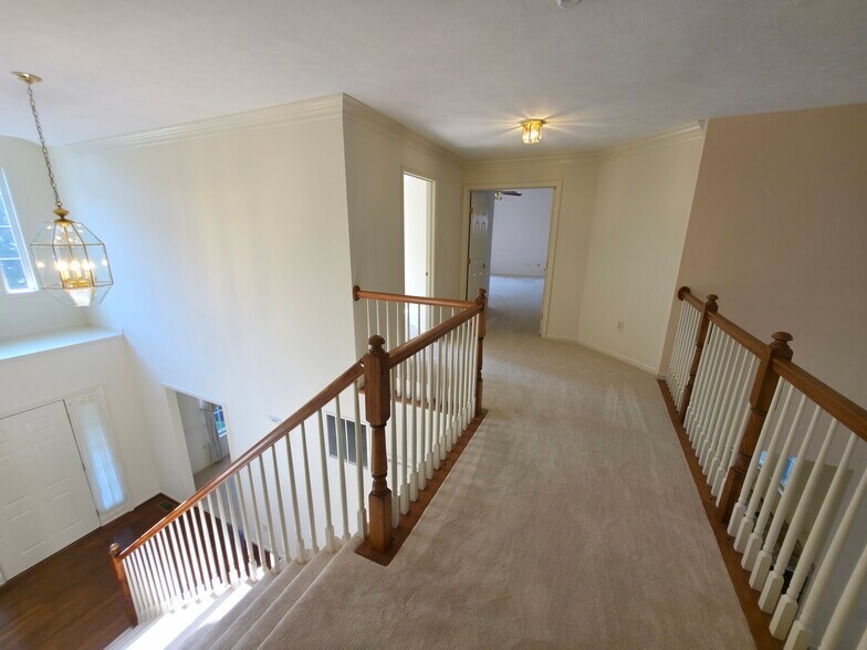 Building Photo - 15803 Lautrec Ct