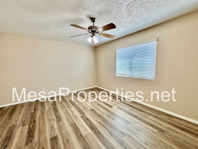 Building Photo - 16814 Cactus St