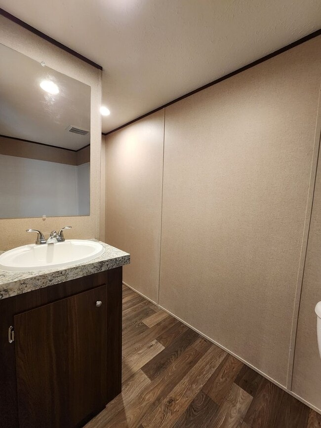 Building Photo - 141 Littleton St