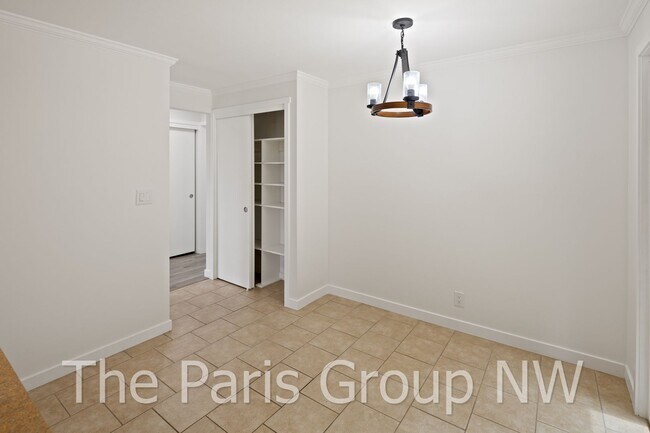 Building Photo - Lovely 2025 Remodeled Shoreline 4BR in Ric...