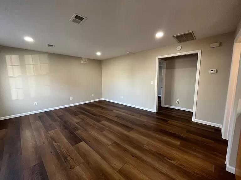 Building Photo - 63 Oakland St