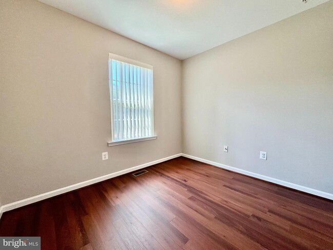 Building Photo - 18322 Woodhouse Ln