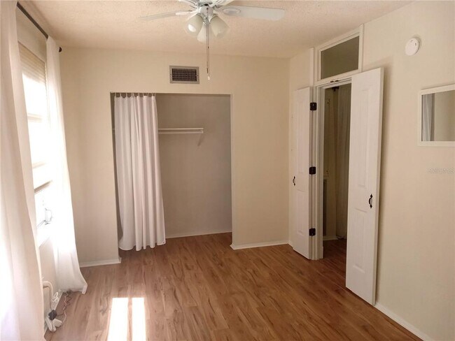 Building Photo - 2331 Finlandia Ln